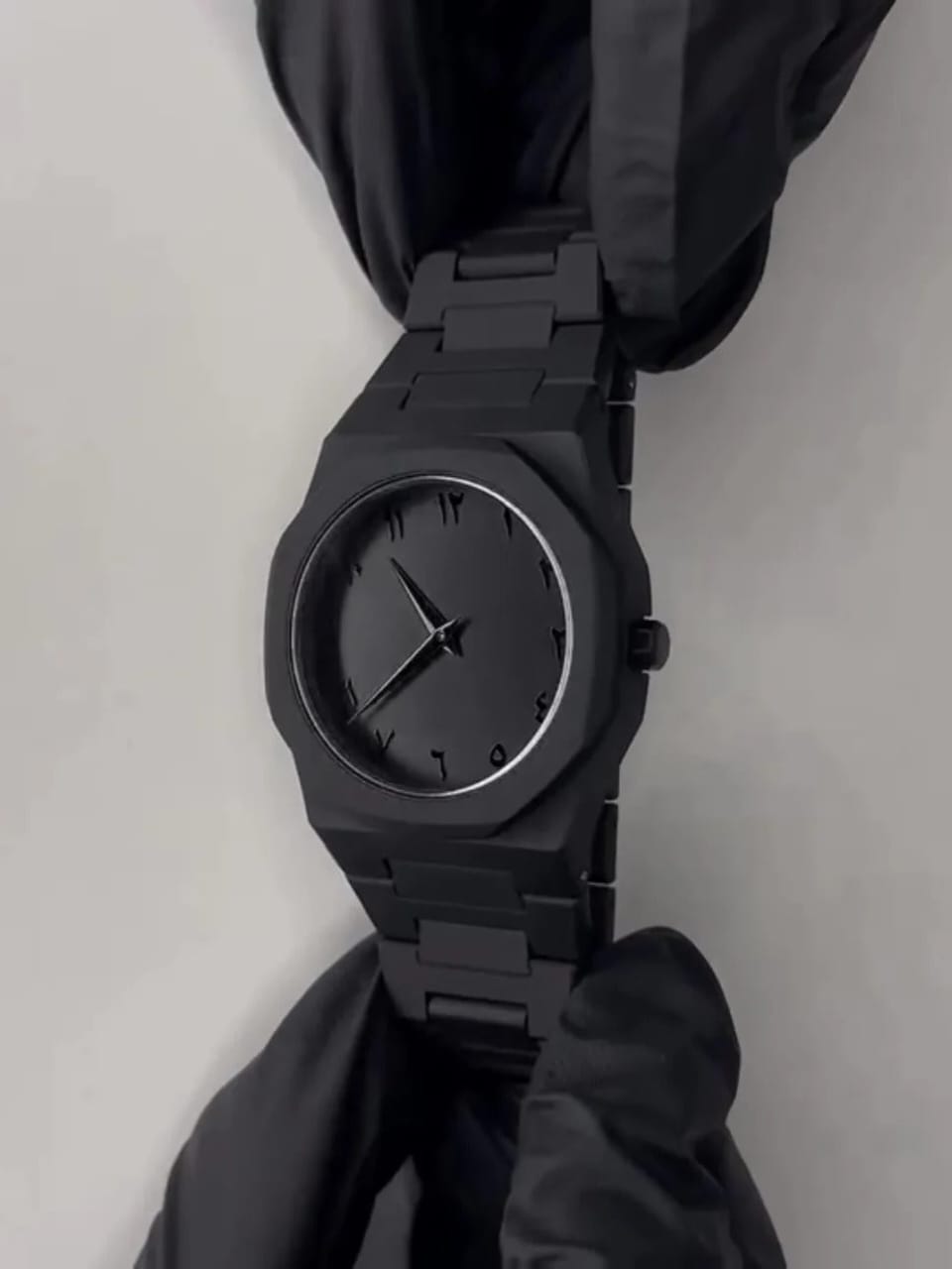 Men's Arabic Aura Watch Black Colour